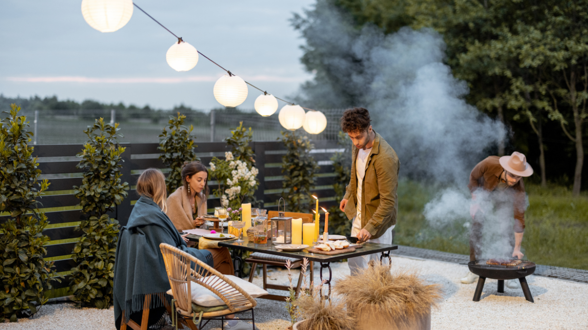 Porch & patio gathering bug repellant