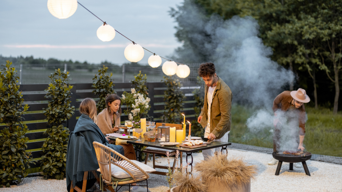 Porch & patio gathering bug repellant