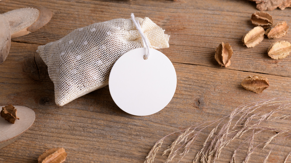 Cedar bug repellent sachet