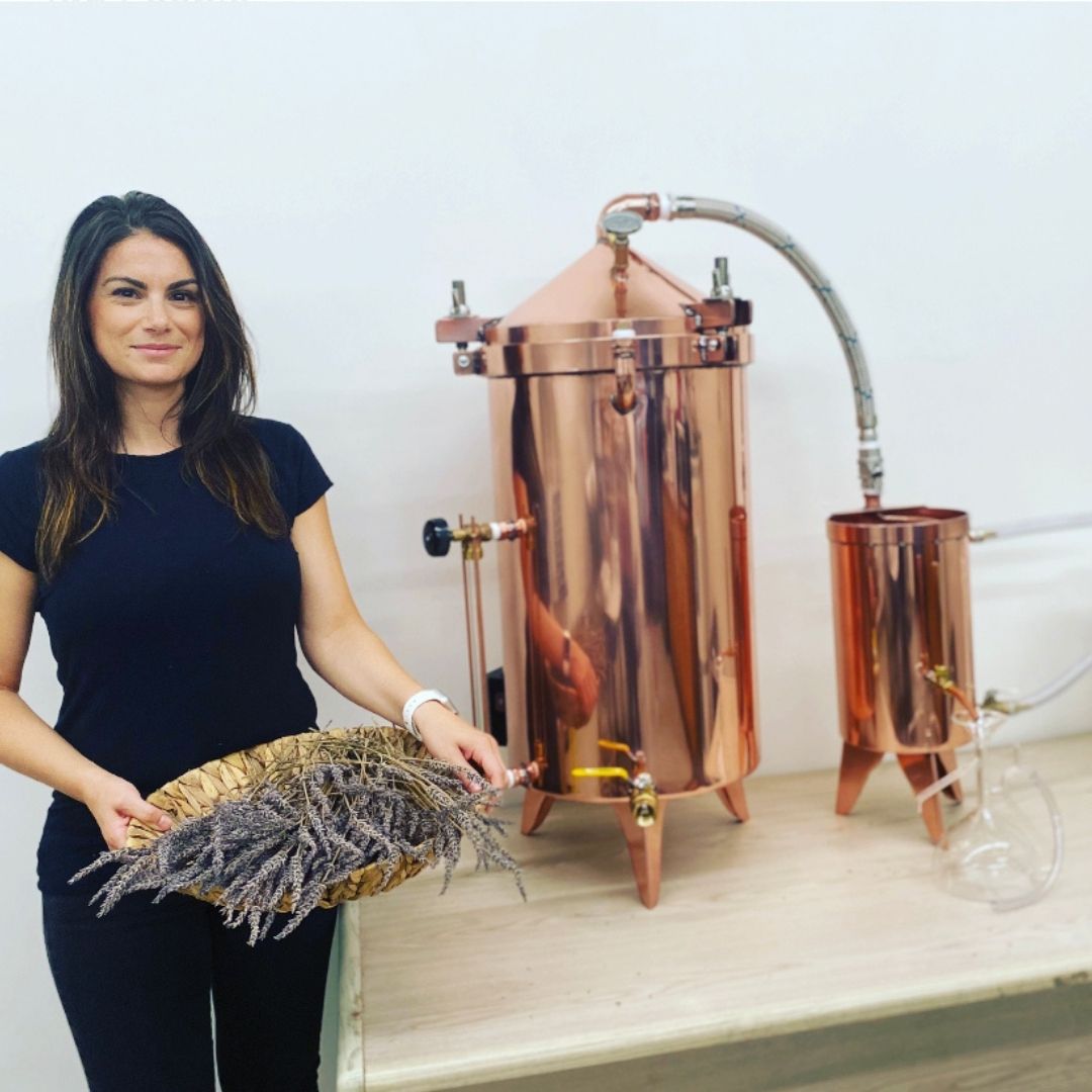 15 Gallon Copper Distiller With Glass Essencier
